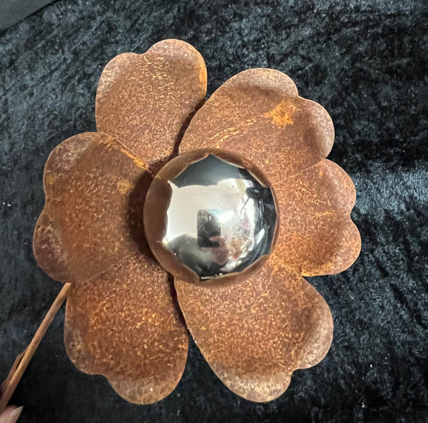 Rostig blomma med silverklot 85 cmhög