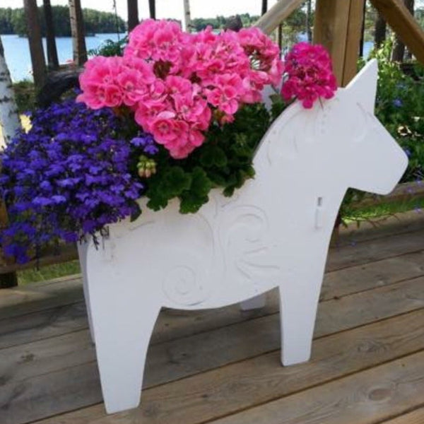 Vacker dalahäst att plantera blommor i - hantverk